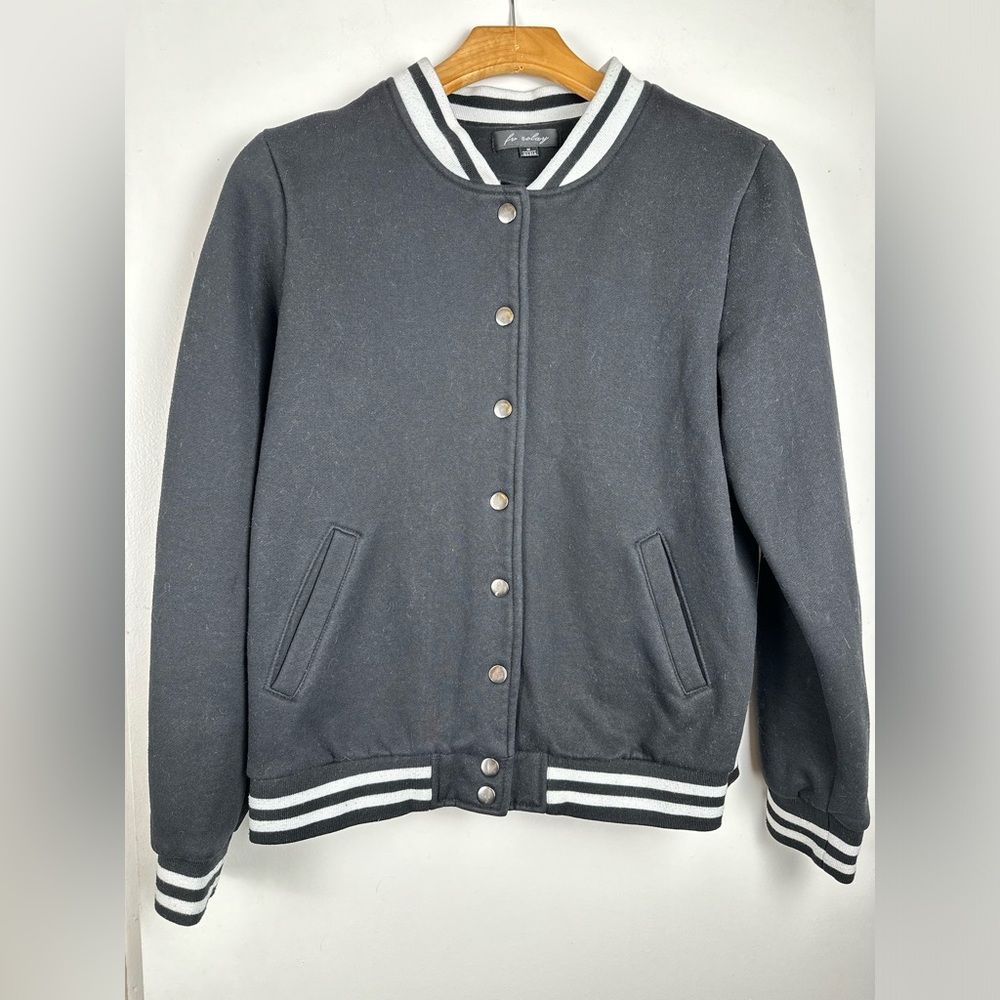 FV Relay Women’s Sz M Casual Varsity Baseball Sweater Jacket Button up Preowned